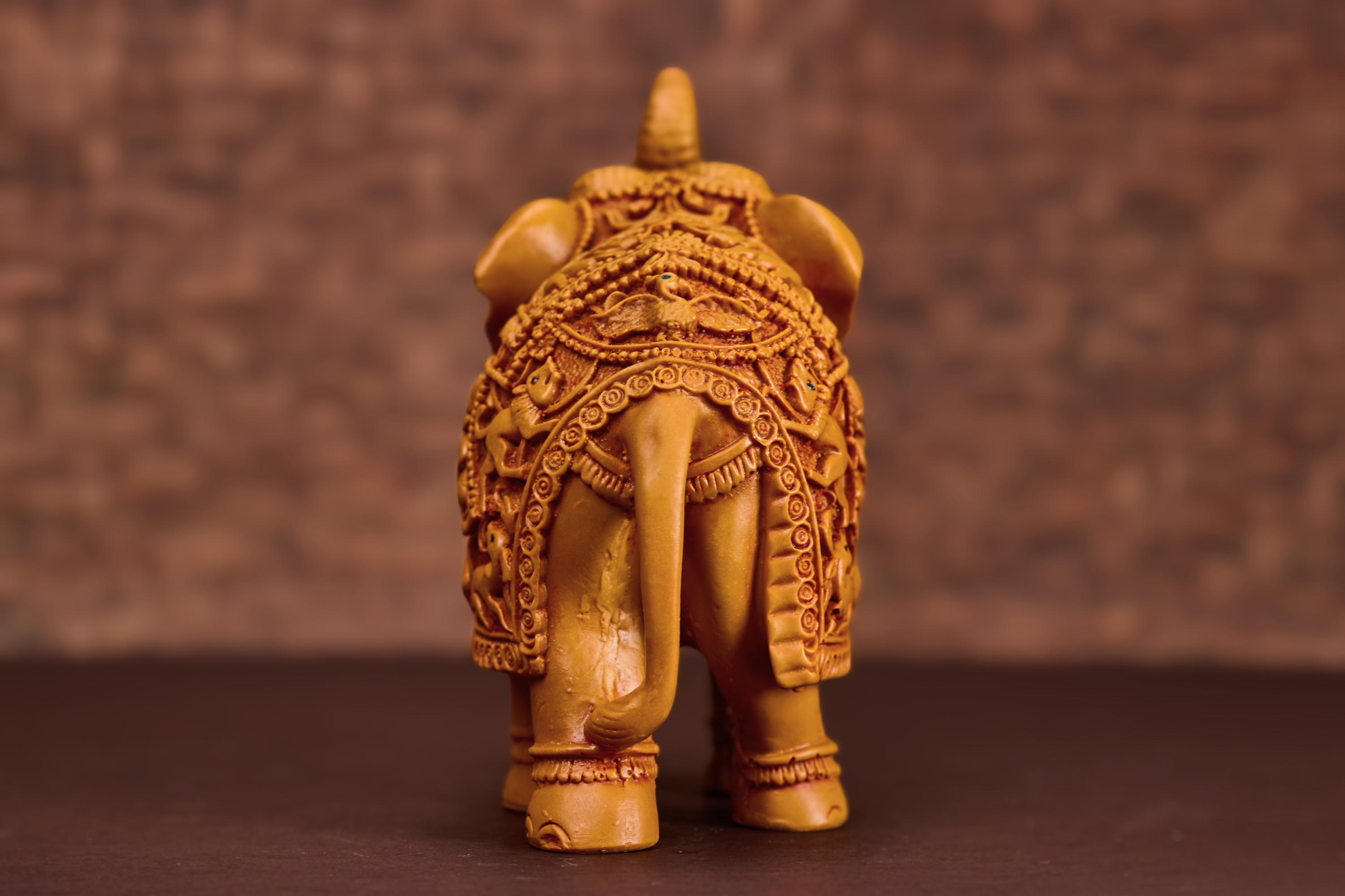 Wood resin victory elephant