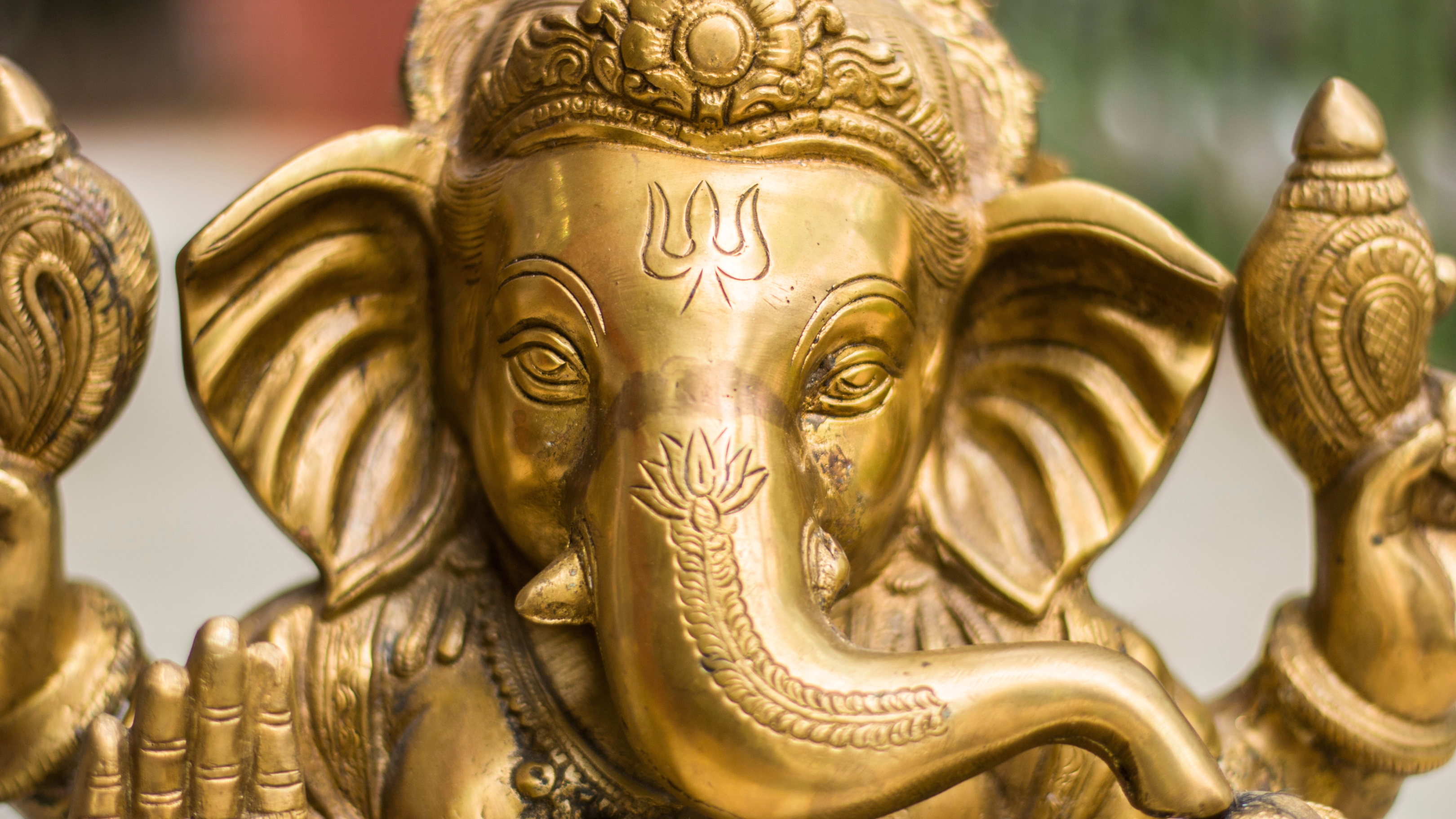 Seated 'Ganesh' in Brass